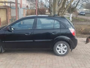 Авто KIA Rio 2009 № 7531381