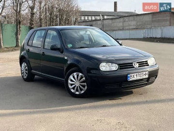 Авто Volkswagen Golf 2000 № 7531789