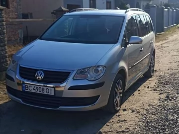 Авто Volkswagen Touran 2007 № 7531870