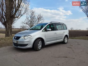 Авто Volkswagen Touran 2007 № 7531888