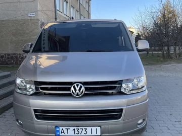 Авто Volkswagen Transporter 2012 № 7532180