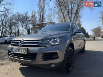 Авто Volkswagen Touareg 2013 № 7532208