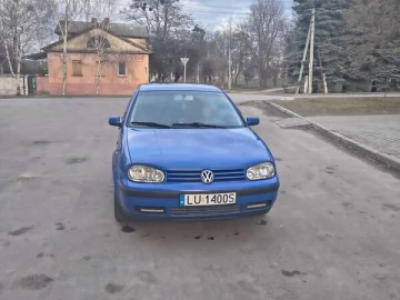 Авто Volkswagen Golf 2000 № 7532316