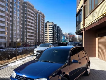 Авто Volkswagen Golf 2001 № 7532360