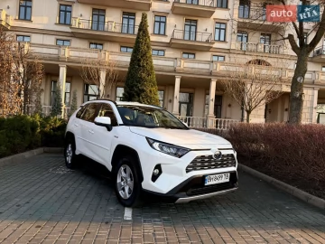 Авто Toyota Rav4 2021 № 7532856