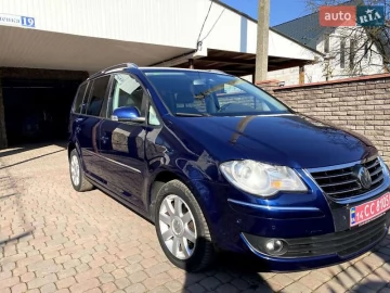 Авто Volkswagen Touran 2008 № 7533098