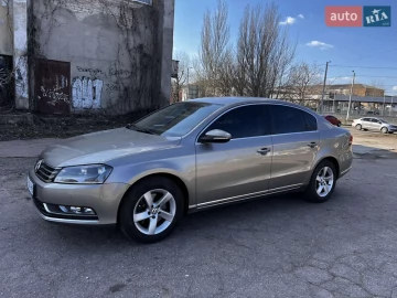 Авто Volkswagen Passat 2013 № 7533284