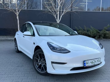 Авто Tesla Model 3 2021 № 7533381