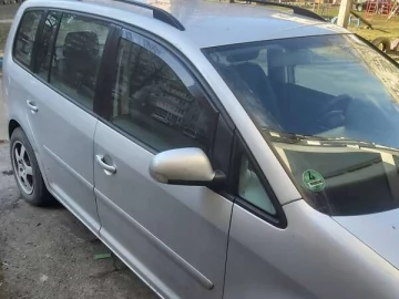 Авто Volkswagen Touran 2004 № 7533918
