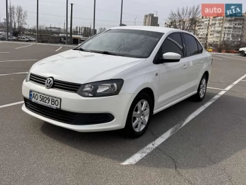 Авто Volkswagen Polo 2013 № 7534267
