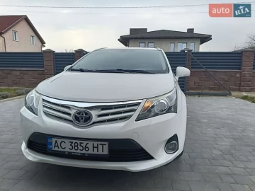 Авто Toyota Avensis 2013 № 7534491