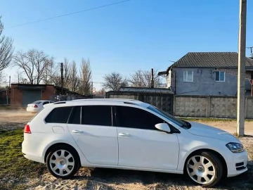 Авто Volkswagen Golf 2014 № 7534696