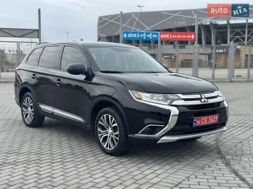 Авто Mitsubishi Outlander 2017 № 7534726