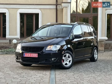 Авто Volkswagen Touran 2010 № 7534939