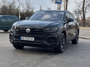 Авто Volkswagen Touareg 2019 № 7535476