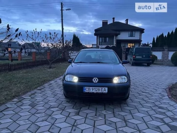Авто Volkswagen Golf 2002 № 7535505