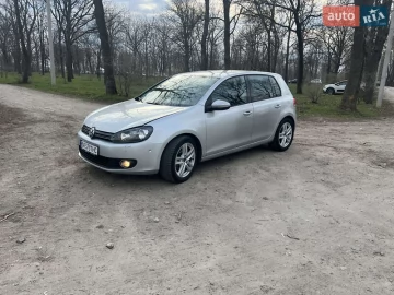 Авто Volkswagen Golf 2010 № 7536110