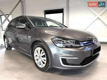 Авто Volkswagen E-Golf 2017 № 7536707
