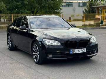 Авто BMW 7 Series 2013 № 7536815