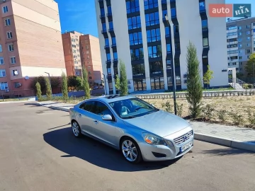 Авто Volvo S60 2012 № 7537005