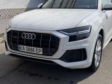 Авто Audi Q8 2021 № 7537070