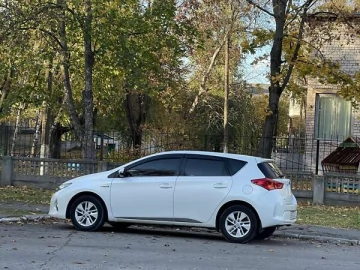 Авто Toyota Auris 2013 № 7537275