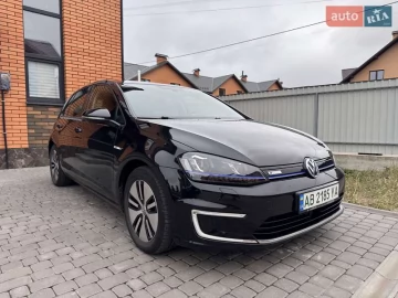 Авто Volkswagen E-Golf 2016 № 7537801