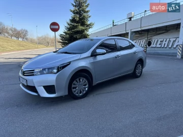 Авто Toyota Corolla 2013 № 7537808