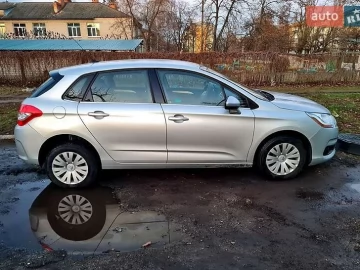 Авто Citroen C4 2012 № 7538024