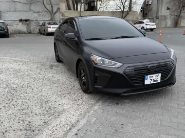 Авто Hyundai Ioniq 2017 № 7538151
