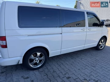 Авто Volkswagen Transporter 2010 № 7538416
