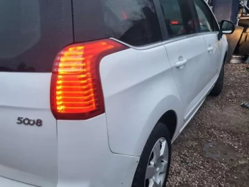 Авто Peugeot 5008 2014 № 7538775