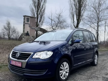 Авто Volkswagen Touran 2008 № 7539207