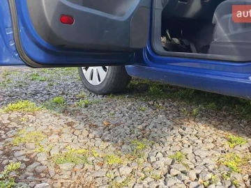 Авто Volkswagen Touran 2010 № 7539211