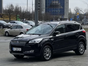 Авто Ford Kuga 2013 № 7539371