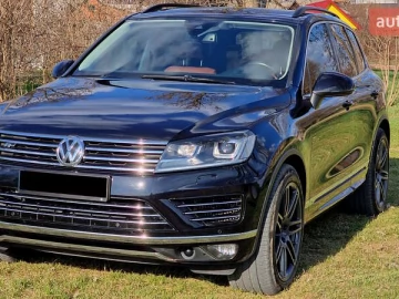Авто Volkswagen Touareg 2015 № 7539492