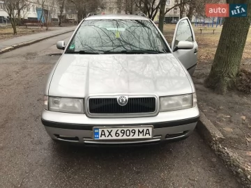 Авто Skoda Octavia 2000 № 7539602