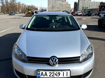 Авто Volkswagen Golf 2010 № 7539724