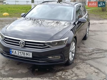 Авто Volkswagen Passat 2019 № 7539949