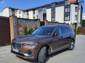 Авто BMW X7 2020 № 7540060