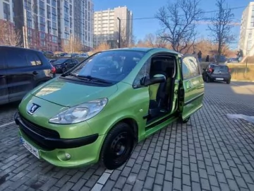 Авто Peugeot 107 2005 № 7540177