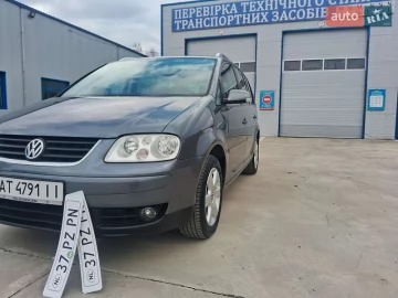 Авто Volkswagen Touran 2004 № 7540191