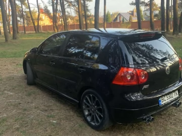 Авто Volkswagen Golf 2004 № 7540217