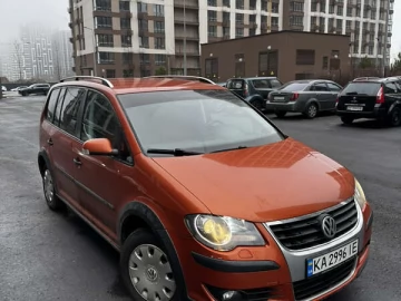 Авто Volkswagen Touran 2008 № 7540226