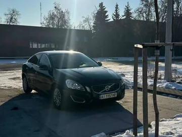 Авто Volvo S60 2012 № 7540425