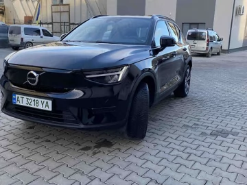 Авто Volvo Xc40 2023 № 7540685