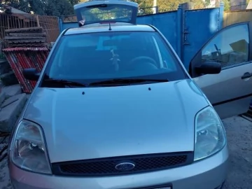 Авто Ford Fiesta 2005 № 7540850
