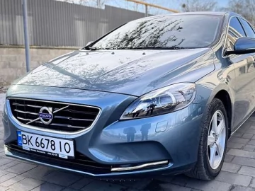 Авто Volvo V40 2013 № 7541306