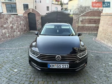 Авто Volkswagen Passat 2018 № 7541446