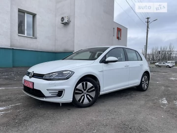 Авто Volkswagen E-Golf 2020 № 7541448